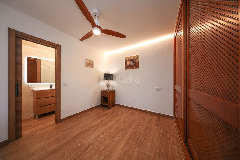 Foto c0562ee7-2009-4d44-95e5-bd3dd8c59999. Casa amb xemeneia aparcament piscina a Guaro