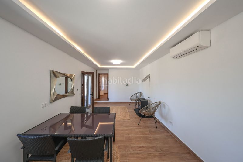 Foto c9ad07c7-3654-44e4-b89d-afd754a4233e. Casa amb xemeneia aparcament piscina a Guaro