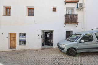 Maison jumelée  Calle enmedio. Espaciosa casa adosada en el corazón de monda