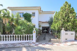 Haus  Calle luna. Vistas al castillo, a la montaña y a los olivares