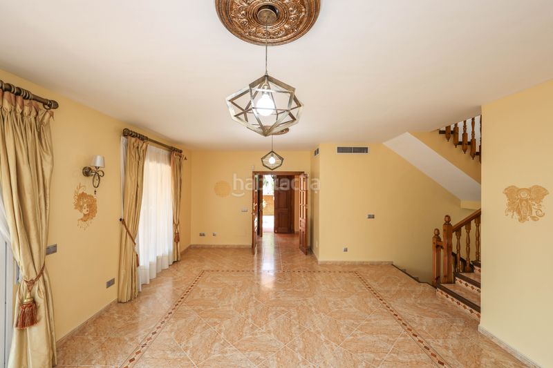 Foto 0e2aa49d-3b52-46a1-b599-d404e30bd226. Casa a Coín