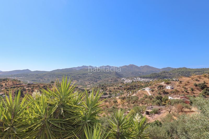 Foto deb92984-77bd-4a54-b724-ec10698144b8. Casa amb xemeneia aparcament piscina a Monda