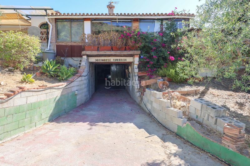 Foto e4bcbfae-7d09-4a1d-b29d-e75bb5421bfb. Casa amb xemeneia aparcament piscina a Monda