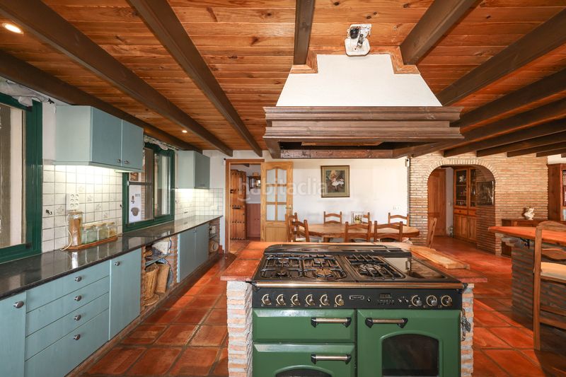 Foto f552d58c-39e2-4a44-a6ac-9153ae00b1e7. Casa amb xemeneia aparcament piscina a Monda