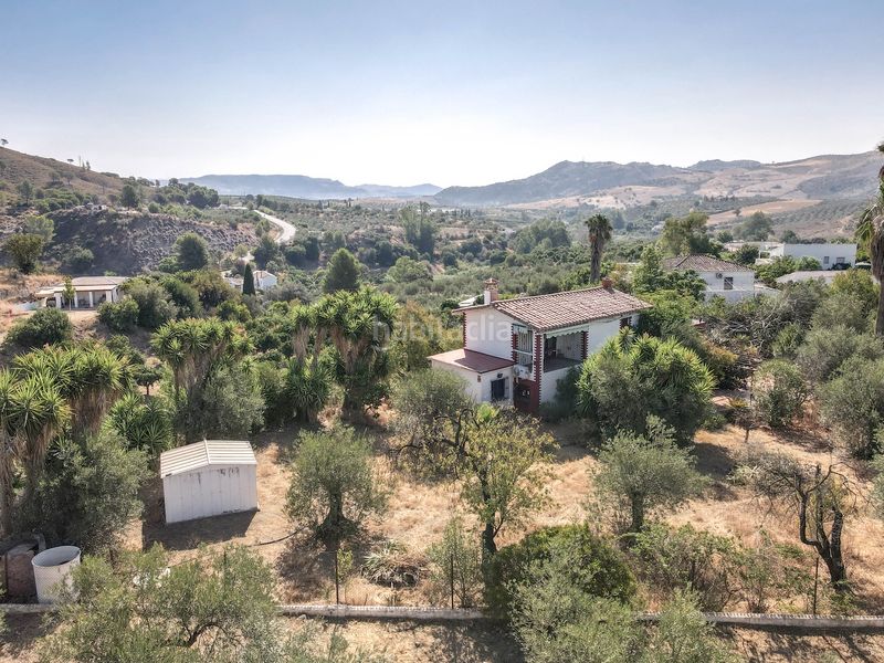 Foto 4a5c87dc-c4fc-46e2-b5e1-8d558b2045c2. Casa amb aparcament a Casarabonela