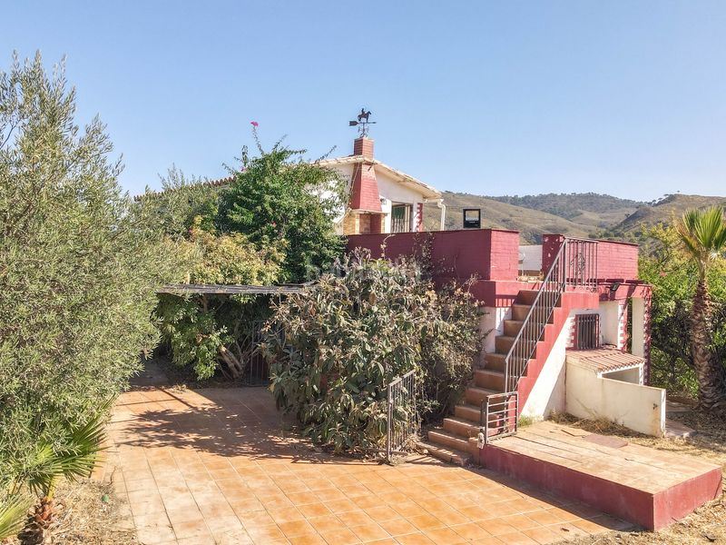 Foto 97a03be2-943e-417f-b590-f15229467b45. Casa amb aparcament a Casarabonela