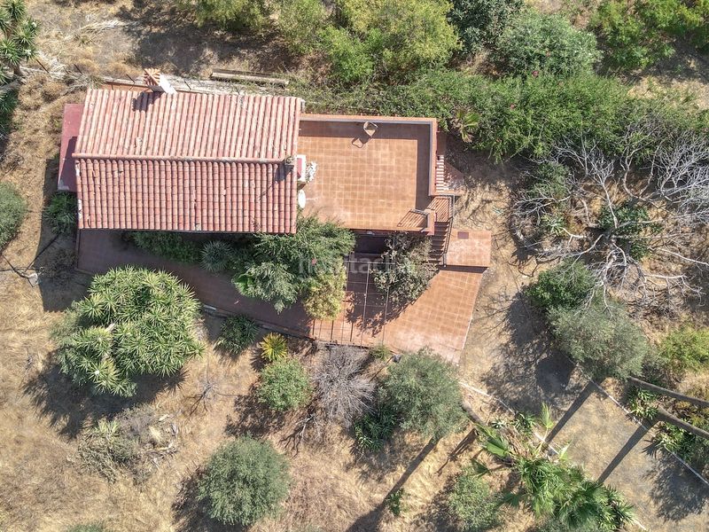 Foto a1ea83a2-516c-4734-a3b5-1119e13f8473. Casa amb aparcament a Casarabonela