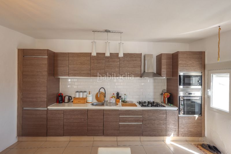 Foto 4e69819a-8a53-4556-8c9e-530152d90bb3. Casa adossada a Tolox