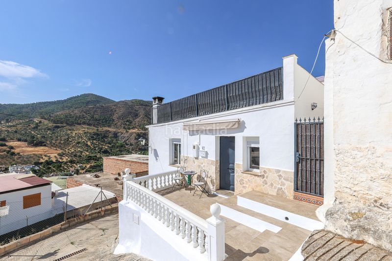 Foto bd041f5b-0650-401e-ae9e-9b5309559f5a. Casa adossada a Tolox