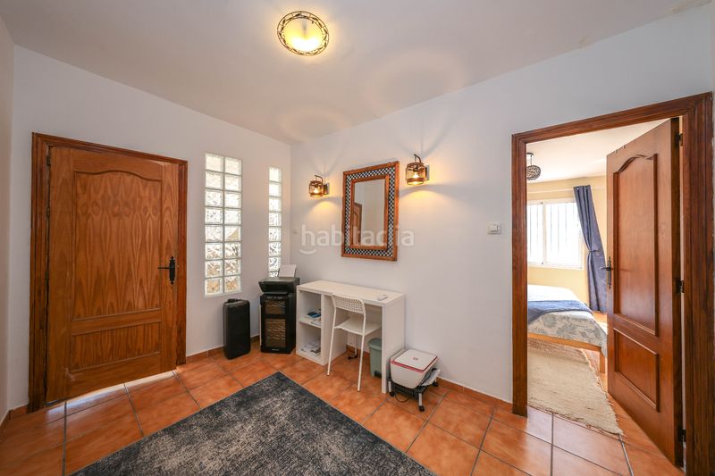 Foto c126a73b-9c28-4c55-8edc-f64cc2f72f93. Casa adossada a Tolox