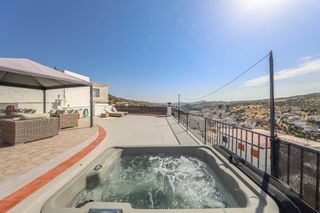 Reihenhaus  Calle chopillos. Enorme solárium en la azotea