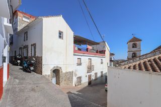 Casa  Calle muladar. Casa adosada con carácter