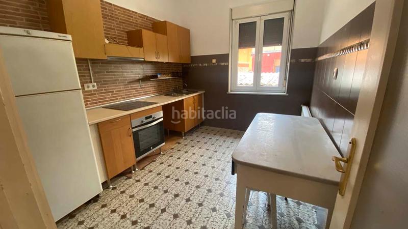 Foto d6786c0f-1bc3-44c3-9314-d9218fa9f299. Casa bifamiliare con riscaldamento in San Martín del Rey Aurelio