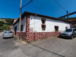 Local Comercial a San Martín del Rey Aurelio. Casa venta carrocera, san martin del rey aurelio