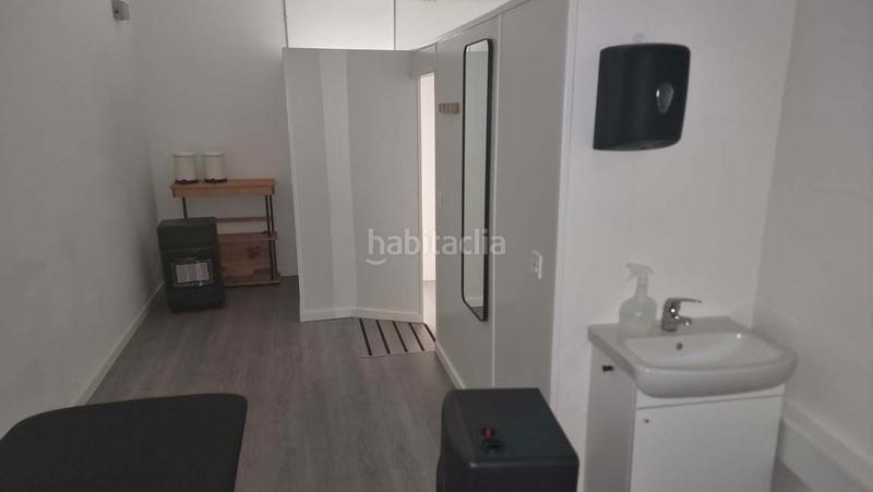 Foto 1a4d1137-2656-4a1b-95b4-6f12cf977f71. Location local commercial dans San Martín del Rey Aurelio