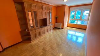 Pis  Calle cervantes. Piso en venta en cl cervantes 1, sama, langreo