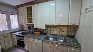 Rent Flat  Avenida de la constitucion. Piso en alquiler en sotrondio, san martin del rey aurelio