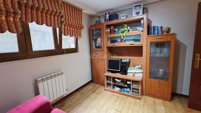 Foto 55da1ba2-bab0-4b3d-bad0-c2b7b97540c9. Chalet with heating in San Martín del Rey Aurelio