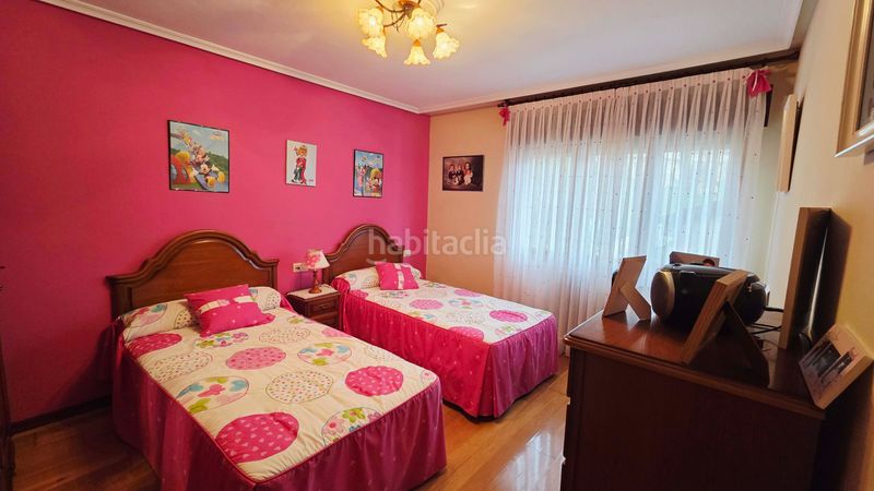 Foto 82066b62-8845-4866-b71a-2f2c6fa0db88. Chalet with heating in San Martín del Rey Aurelio