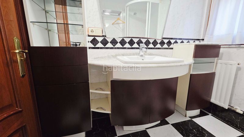 Foto c3095a16-2c84-4895-88f0-6bb0d026d6c1. Chalet with heating in San Martín del Rey Aurelio