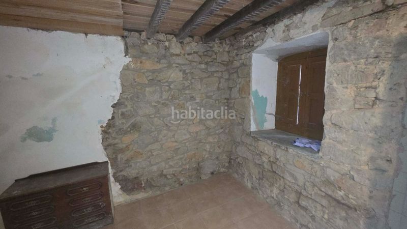 Foto 98ae21ac-dfc1-4dfb-8b8f-de37a4d6bae9. Casa amb calefacció aparcament a Ciaño - Zona Rural Langreo