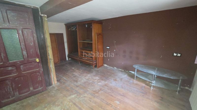 Foto efdc0d46-9570-4ee1-a4fd-ae628d786b9e. Casa amb calefacció aparcament a Ciaño - Zona Rural Langreo
