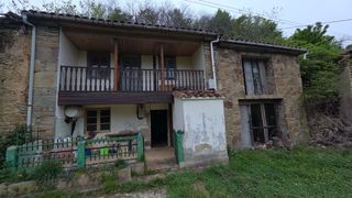 Casa  Calle rio silvestre. Casa pueblo venta el entrego, san martin del rey aurelio