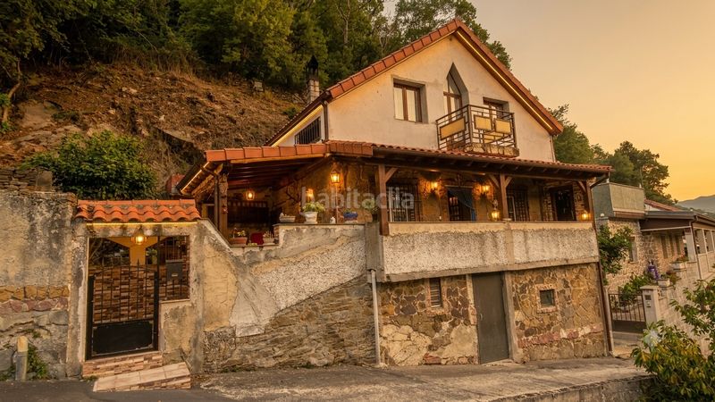 Foto 96db8360-4b43-4149-a477-0ea83ea8508f. Casa amb xemeneia a Zona Rural Mieres
