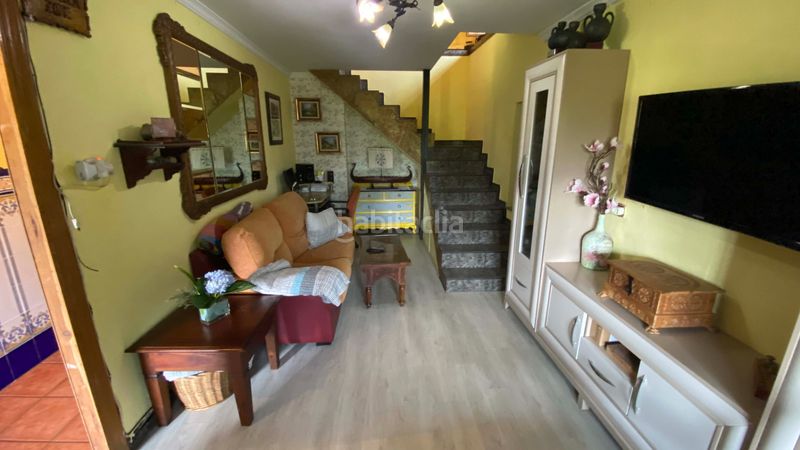 Foto c965ee7b-197a-4919-a201-95c2bcac8ff3. Casa amb xemeneia a Zona Rural Mieres