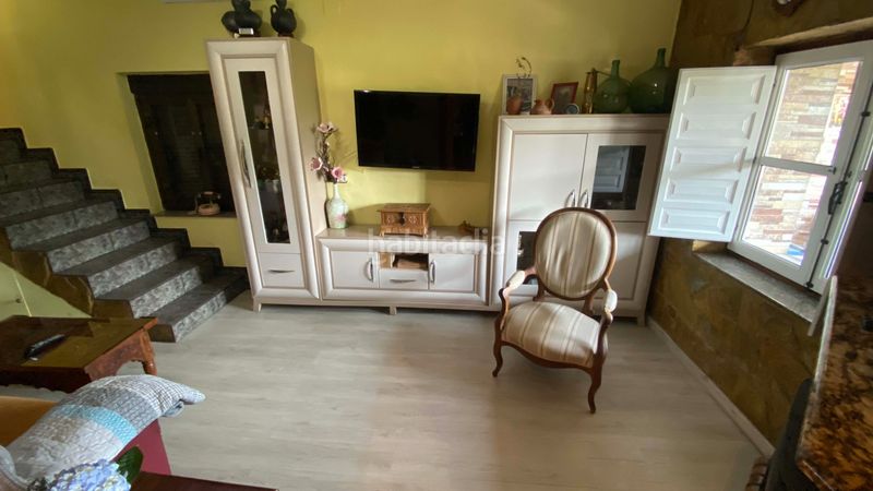 Foto f3e47b3a-4456-4744-9d26-47f049021c3d. Casa amb xemeneia a Zona Rural Mieres