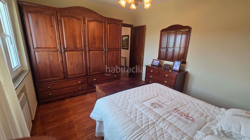 Foto f8efa0d2-901d-4673-b5b7-edc36b76ba9b. Casa amb calefacció aparcament piscina a Pravia