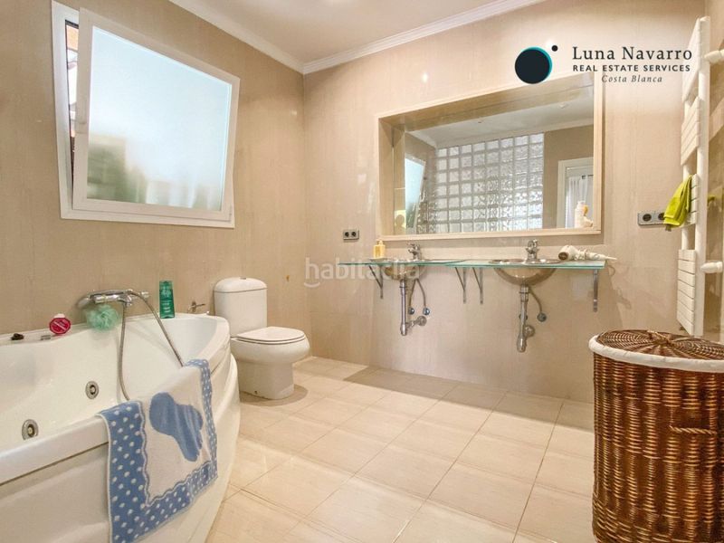 Foto b40f710d-5132-417d-af61-a8a924a5649e. Chalet imagina en Mascarat Altea