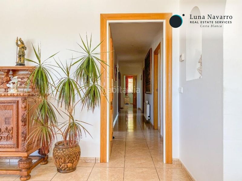 Foto bf29d4d2-d903-4ba4-943f-13e5360b7f1a. Casa amb aparcament piscina a Altea ciudad Altea