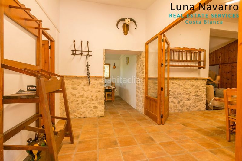 Foto 94c7b70c-db01-463b-8f39-1aa0c87de9e3. Casale in Confrides in Confrides