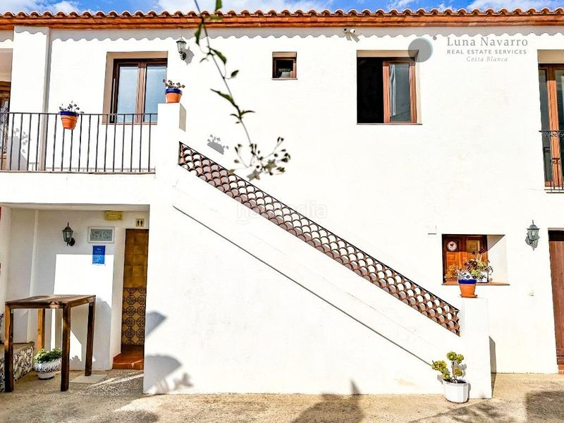 Foto 4d61011c-55c1-4e5c-8f8c-e105678f69e5. Edifici a Altea ciudad Altea