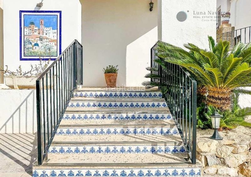 Foto efcc2096-9289-4dd3-933f-42a2d2c49930. Edifici a Altea ciudad Altea