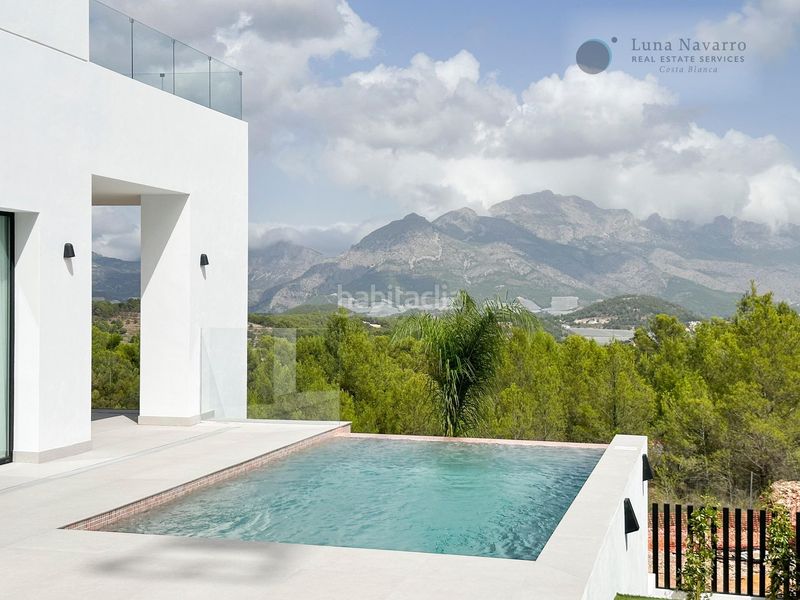 Foto 532a0af4-dbb9-4657-9df6-cd1c4eb560c2. Xalet amb calefacció aparcament piscina a balcón de ponoig - Polop paradis - Polop hills Polop