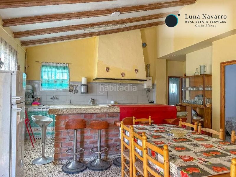 Foto 285b67b0-6e49-4d19-a468-d36d347f1e88. Casa a fuente del abre a Confrides