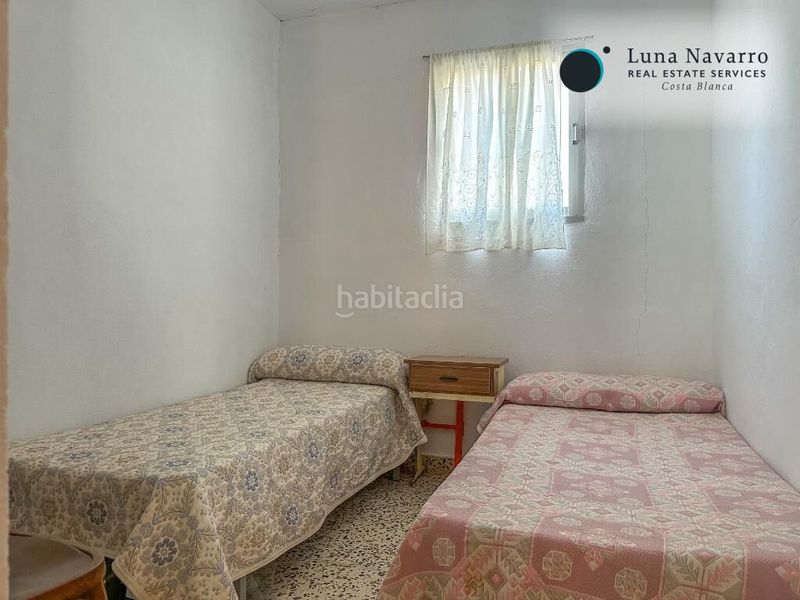 Foto dee95daa-1c5b-45fd-8bb2-4ed2cbcf9680. Casa a fuente del abre a Confrides