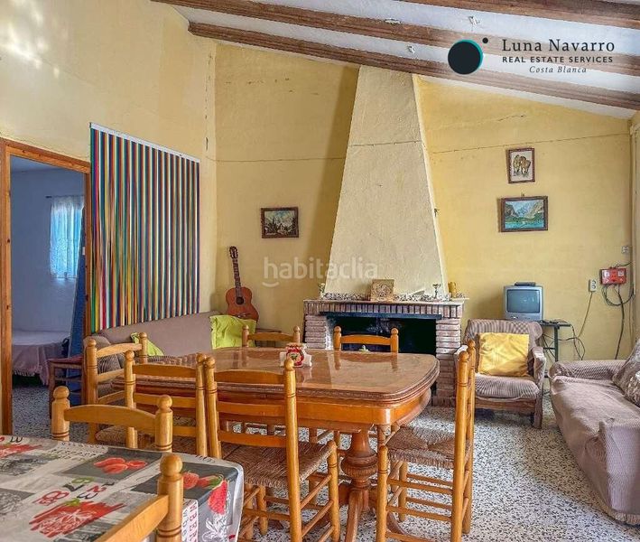 Foto e0ad7dd7-cf99-4281-9766-78e910a5c2cd. Casa a fuente del abre a Confrides