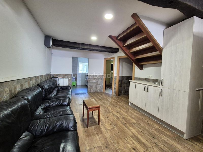 Foto 5ca5aaaf-94e5-48f4-9971-205a2a4c7251. Casa adossada a Valle de Mena