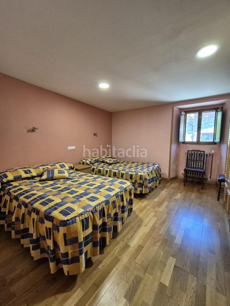 Foto ba1297a2-8a94-470b-8fb7-cdeffdb46f64. Casa adossada a Valle de Mena