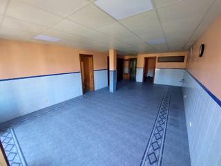 Affitto Locale commerciale in Medina de Pomar. Local en alquiler en medina de pomar