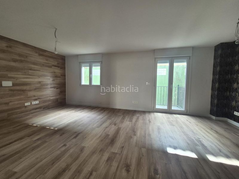 Foto e8892819-4bf4-4500-9d28-ee5bd42fe976. Casa adossada amb calefacció aparcament a Valle de Mena