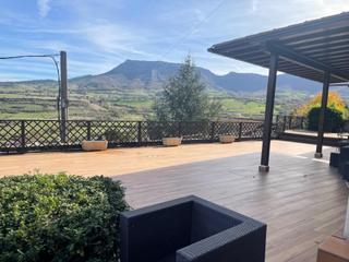 Chalet à Valle de Mena. Exquisito chalet en valle de mena con piscina y espectaculares v