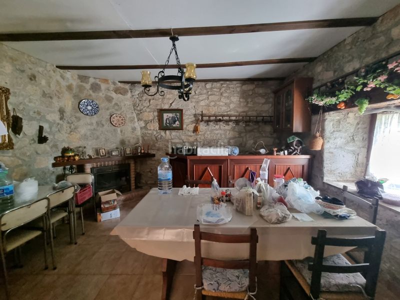 Foto 3cd4d298-a588-44e3-ac57-a70794341964. Casa  de piedra en Valle de Mena