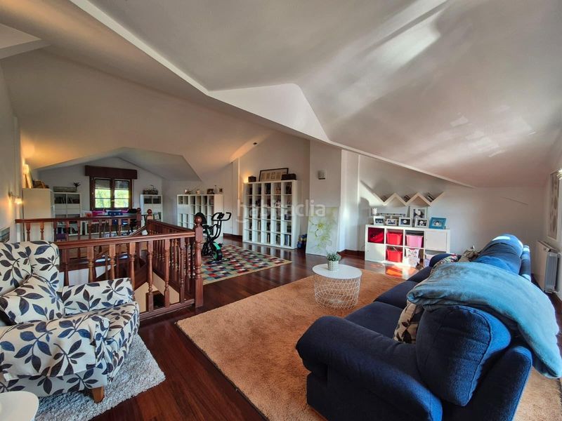 Foto 4cd0be1f-d680-4fe7-b137-421f420cfcd2. Casa adossada amb aparcament a Zalla