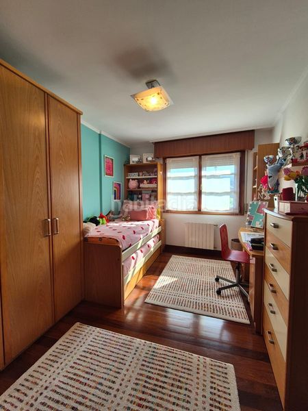 Foto ae38bc2d-4860-48d6-88bb-a10bc3959214. Casa adossada amb aparcament a Zalla
