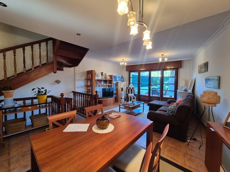 Foto b129daa9-9a7e-4f46-92c6-4b674462ff5e. Casa adossada amb aparcament a Zalla