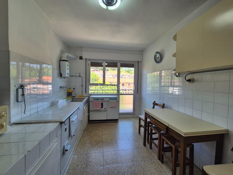 Foto f81bacc2-2816-4405-9018-376aec164c56. Pis a Valle de Mena